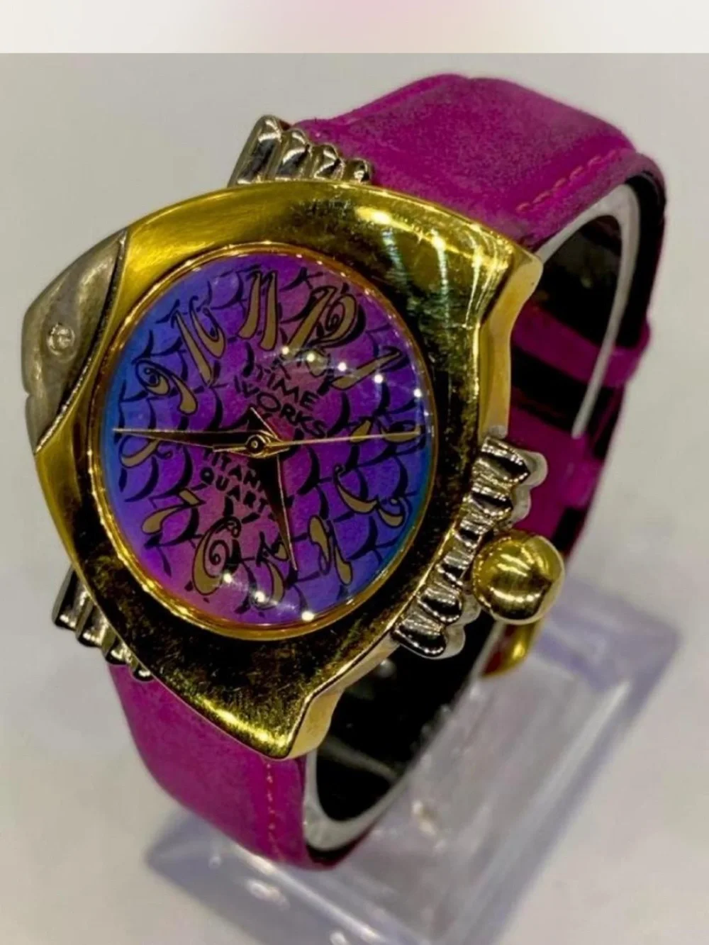 *** Time Works ^^^ Fish-Shaped Gold Tone Watch *** Vintage / Collectors ^^^